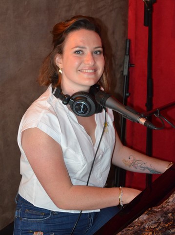 Cécile Andrieux Cécile Andrieux cours de piano sur Angoulême